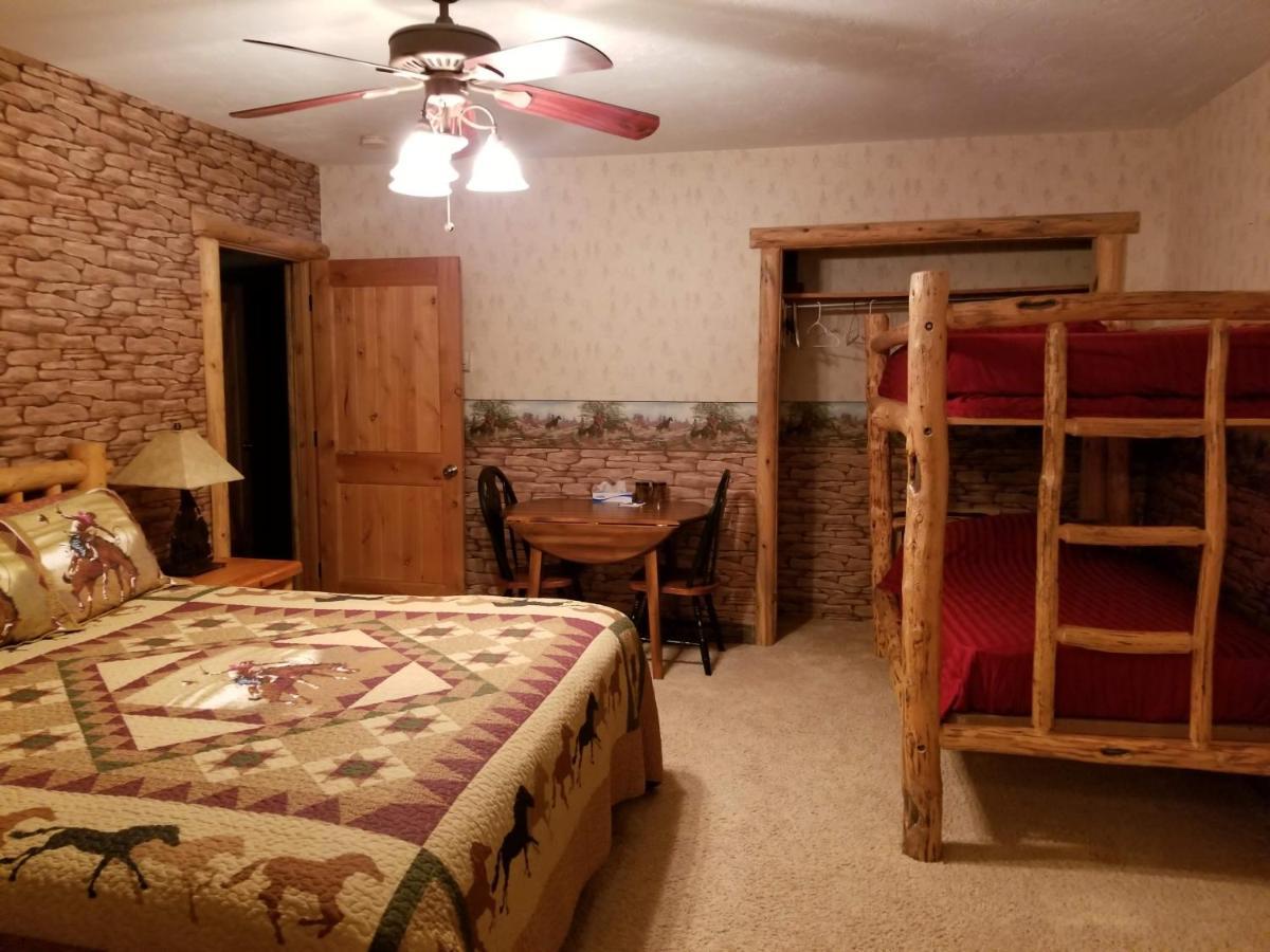Bed and Breakfast Sunlit Oasis Notom Экстерьер фото