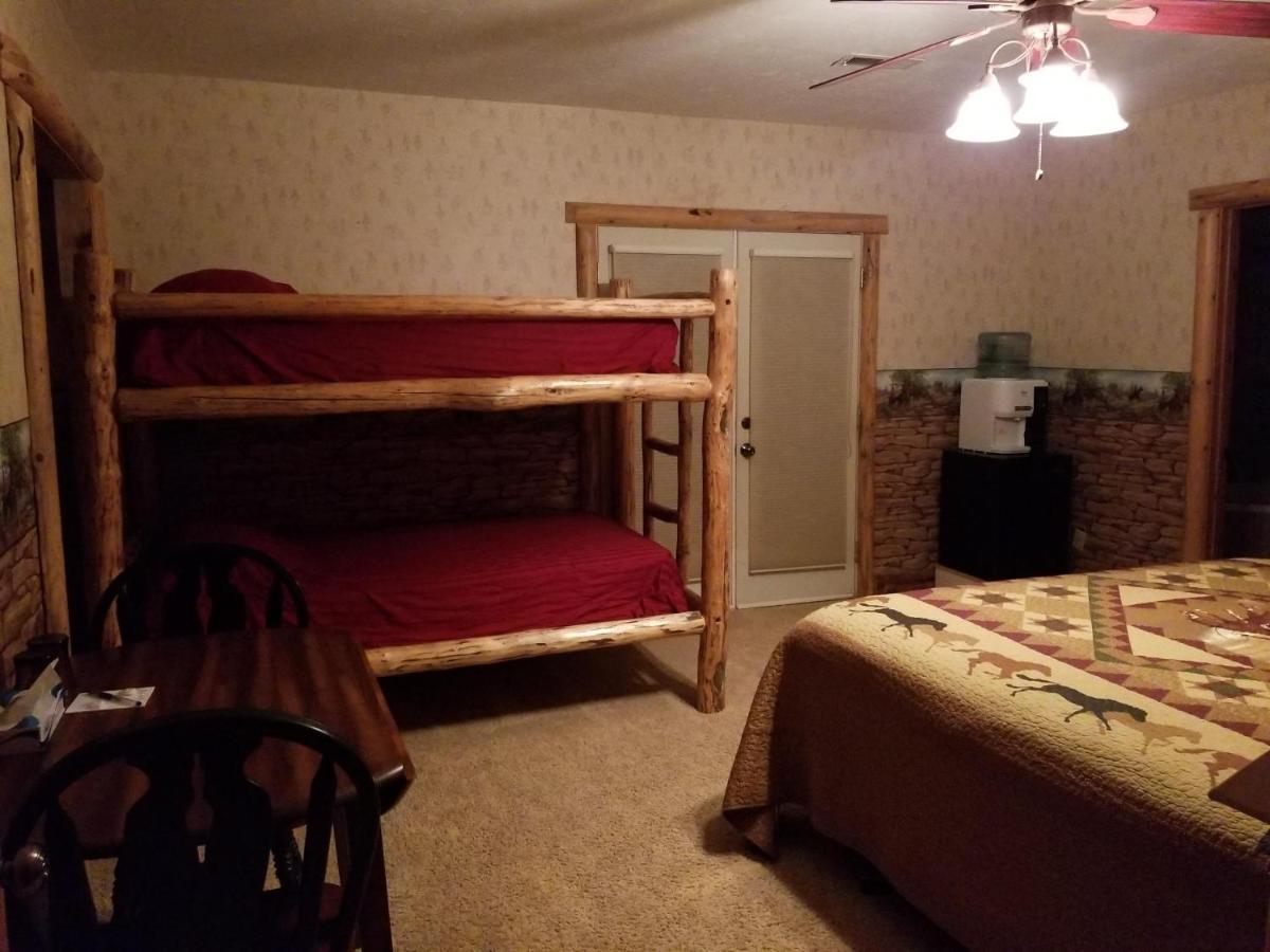 Bed and Breakfast Sunlit Oasis Notom Экстерьер фото